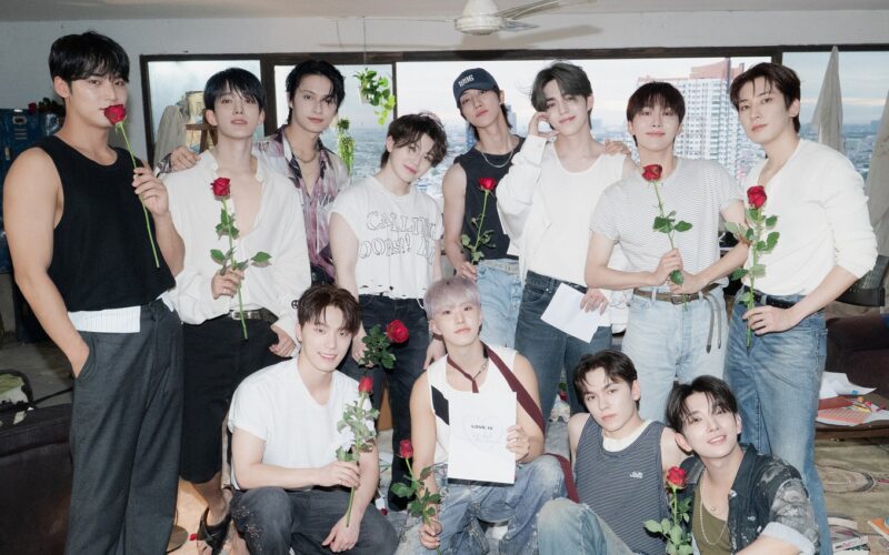 seventeen billboard