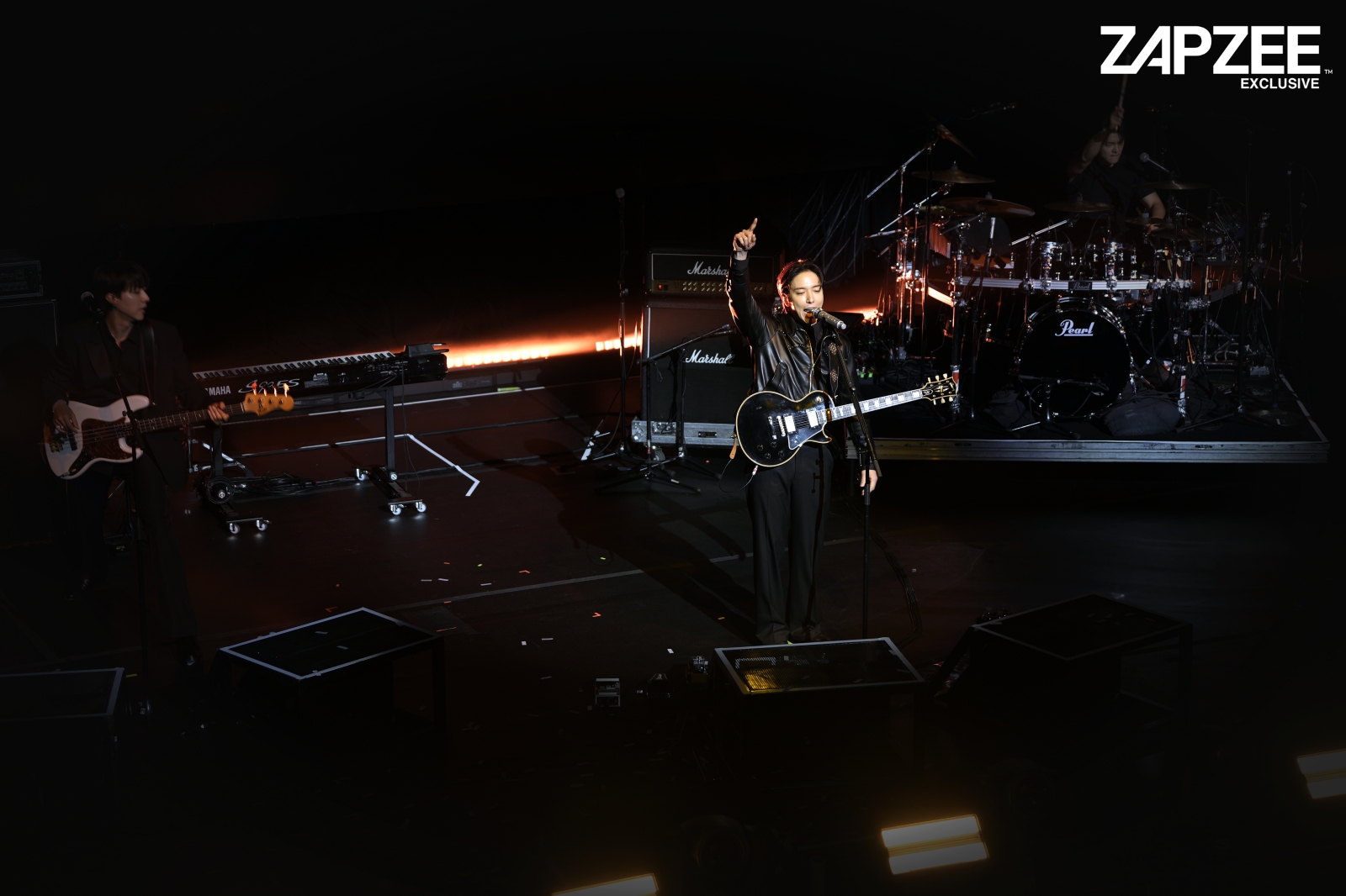 CNBLUE Voyage into X