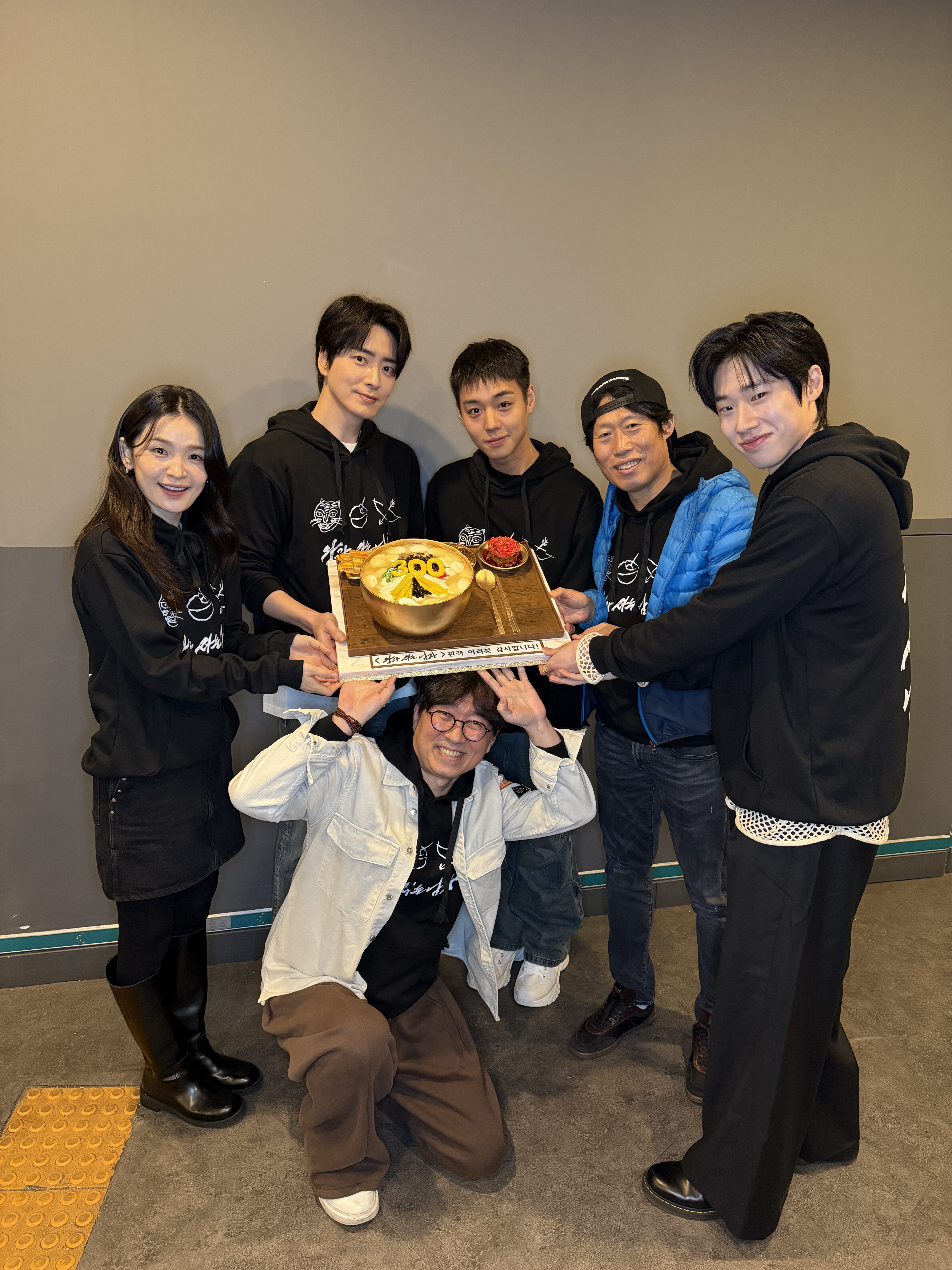 the kings warden box office