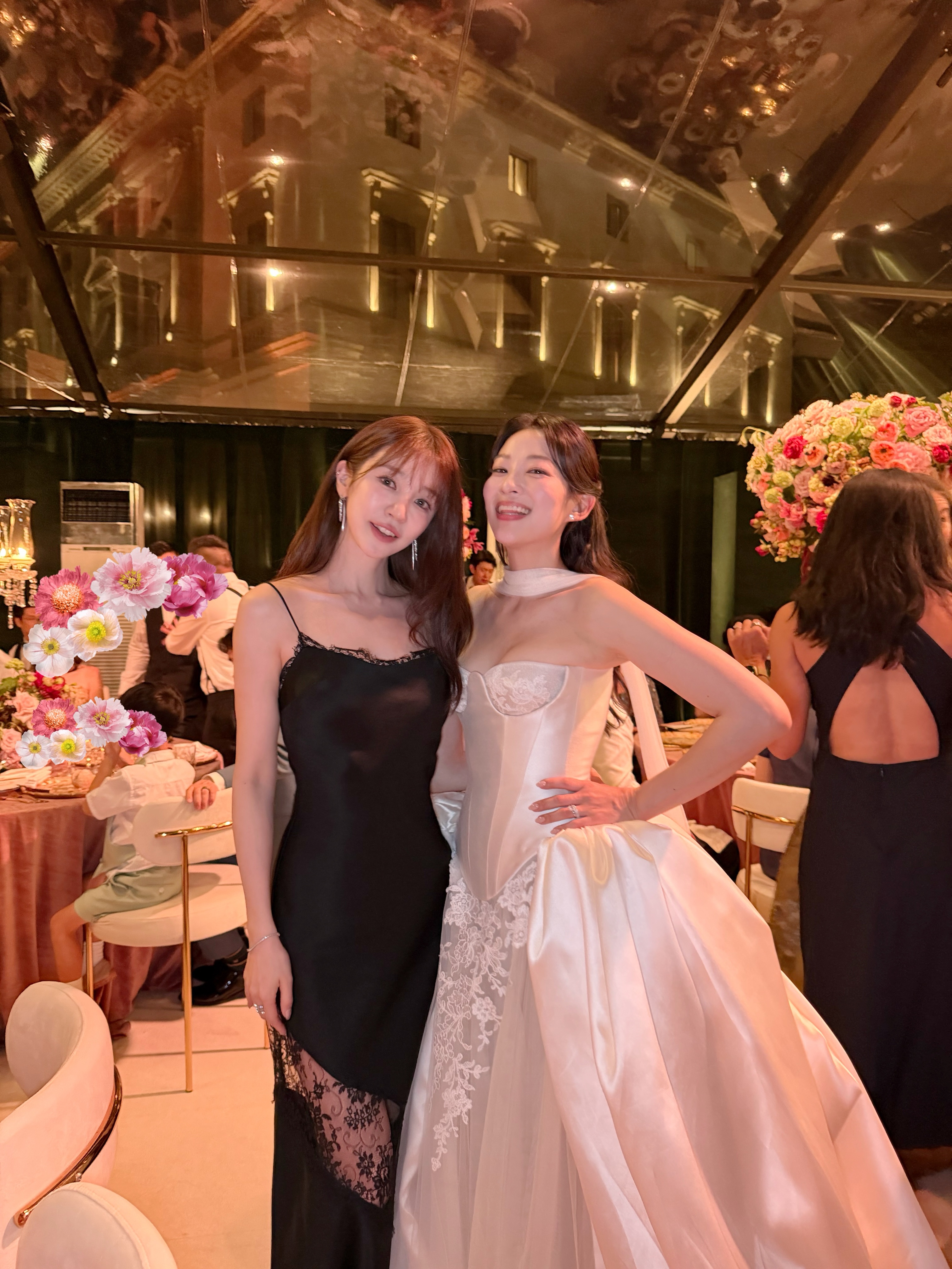 yoon eun hye wedding dress code